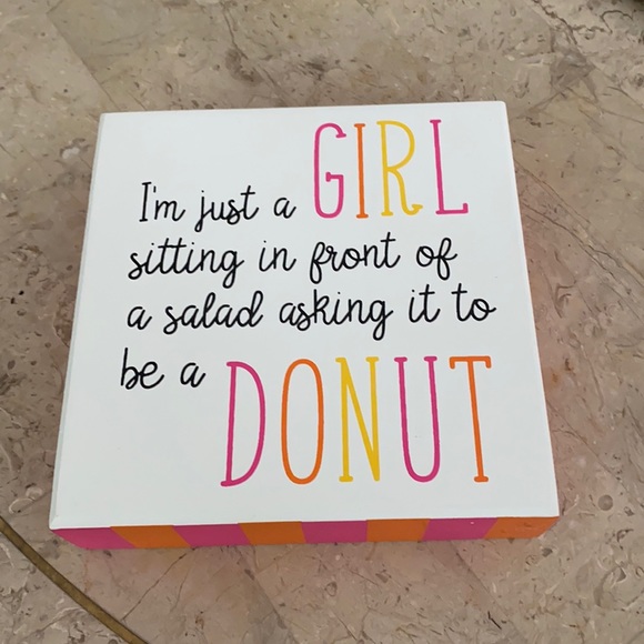 Collins Fresh +Original wooden decor - Picture 1 of 5